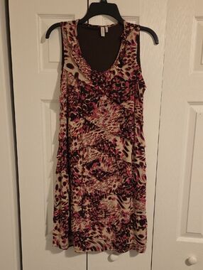 Sleeveless Animal-Print Layered Shift Dress in Pink and Black